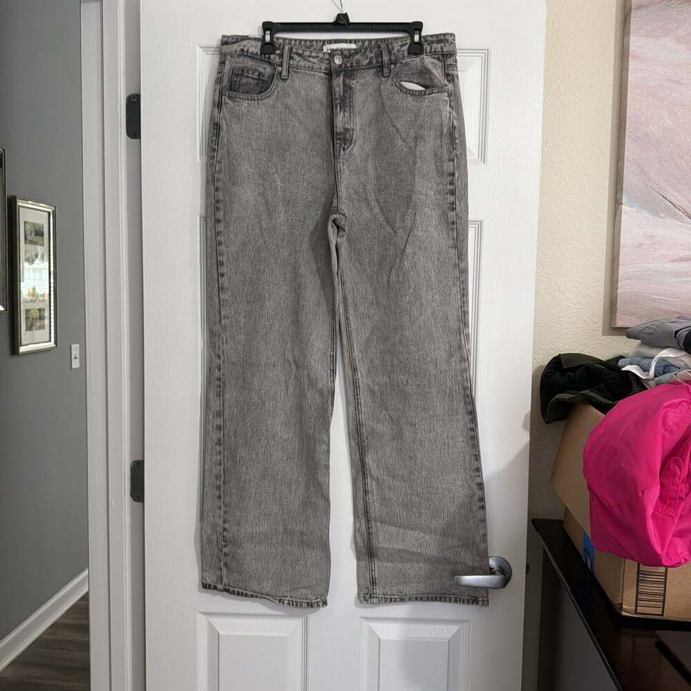 Ashley Mason High-Rise Wide Leg Jeans - Faded Grey Denim - M